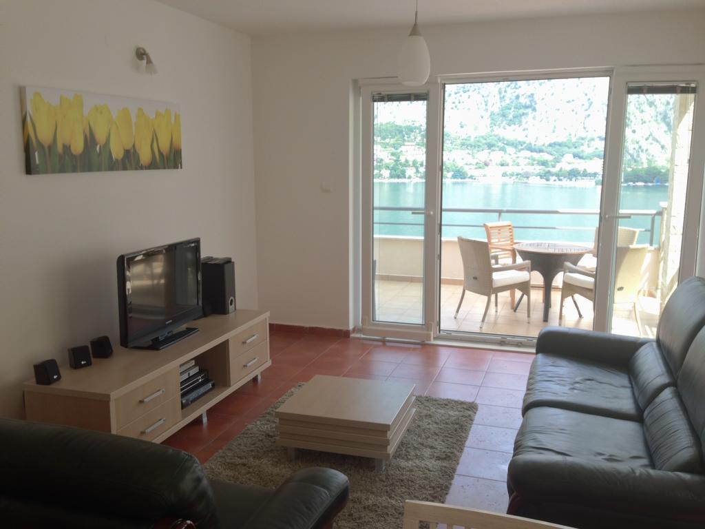 Apartment Fjord Waterfront Κότορ Εξωτερικό φωτογραφία