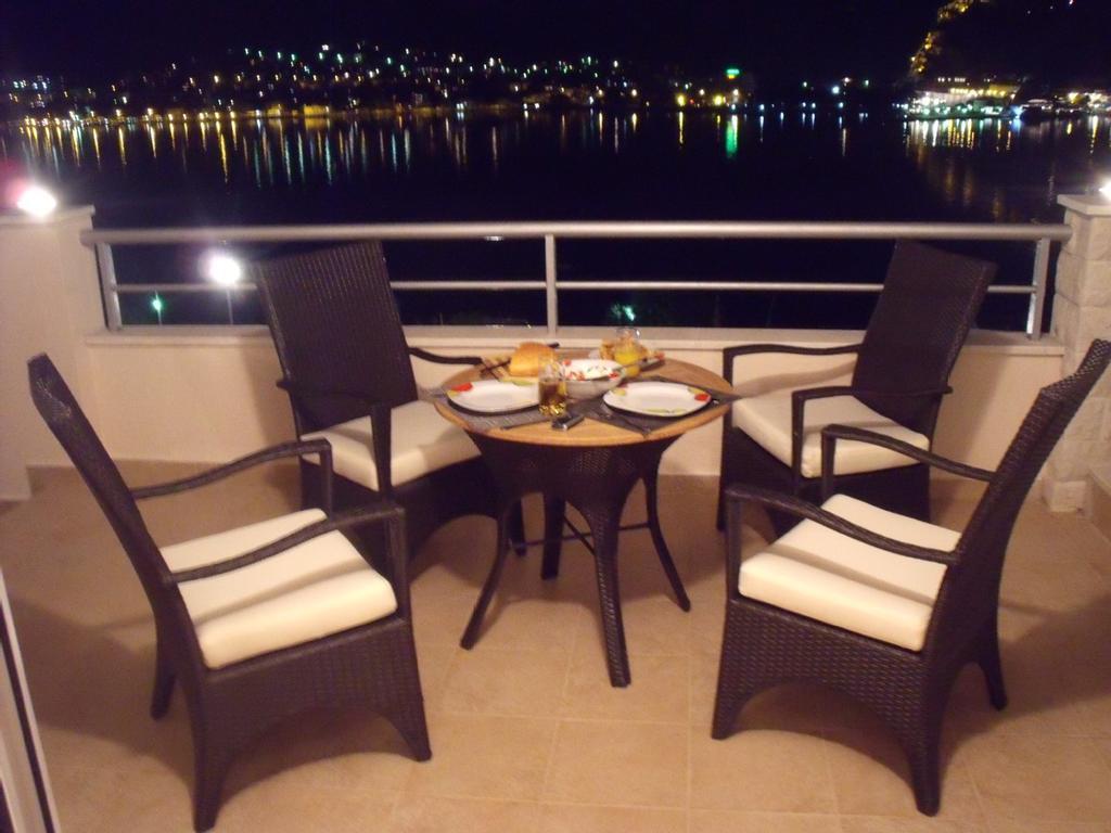 Apartment Fjord Waterfront Κότορ Εξωτερικό φωτογραφία