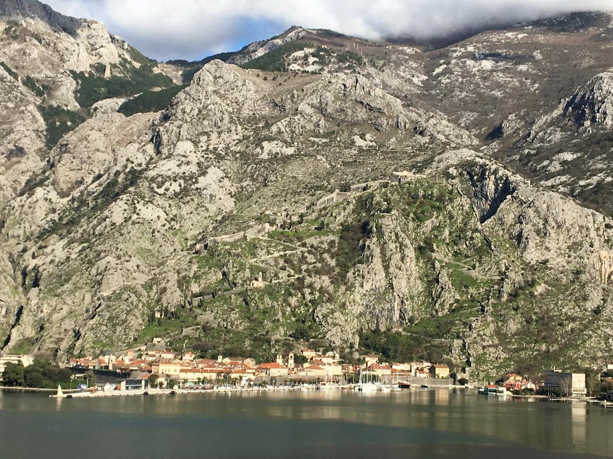 Apartment Fjord Waterfront Κότορ Εξωτερικό φωτογραφία
